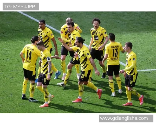 广州与杭州足球队对决战术分析及赛后复盘全景解析